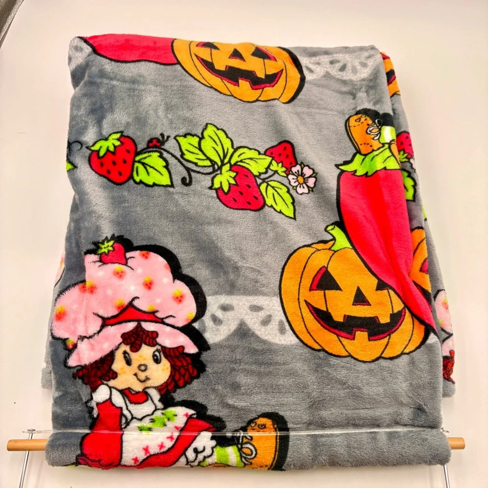 Strawberry Shortcake Halloween Plush Throw Blankets Set of 2 Orange Grey Pumpkin